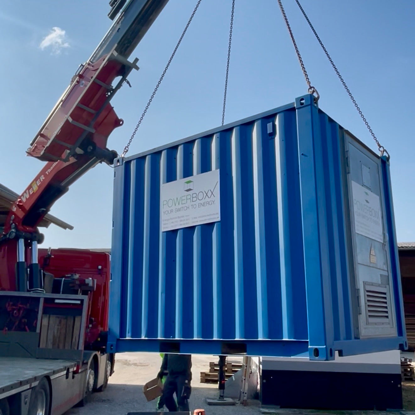 Containerstationen für Ladeparks und Elektromobilität: Warum Mittelspannung der Schlüssel für leistungsfähige Ladeinfrastruktur ist!